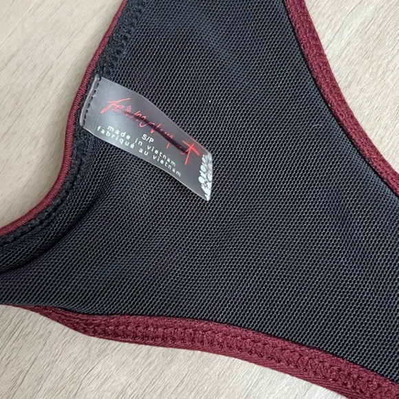 NEW FP Movement Lightning Synergy Crop Sports Bra in burgundy, size S - Picture 3 of 5